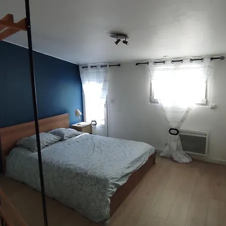 度假居 Proche Puydufou 绍莱