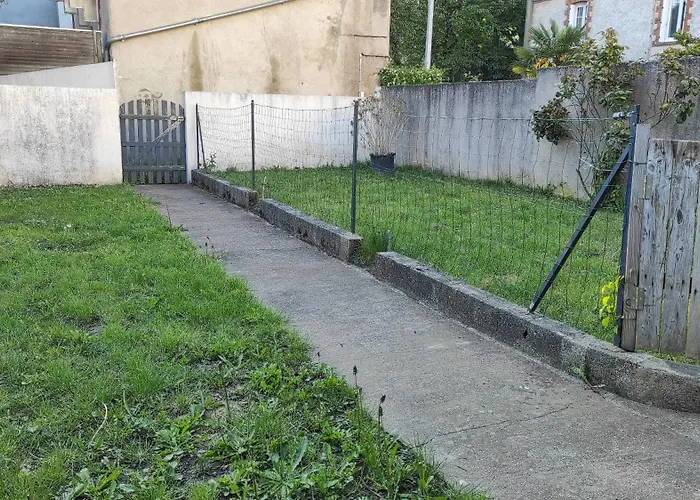 Proche Puydufou * Σολέ